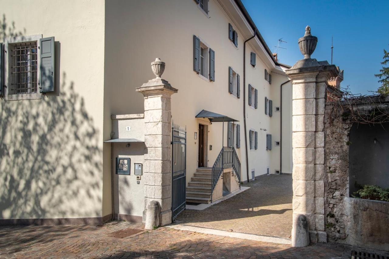 La Canonica Suite Apartments New Location Trento Eksteriør bilde