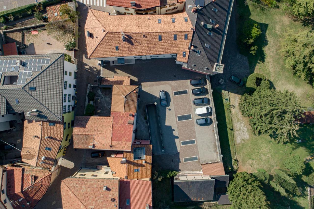 La Canonica Suite Apartments New Location Trento Eksteriør bilde