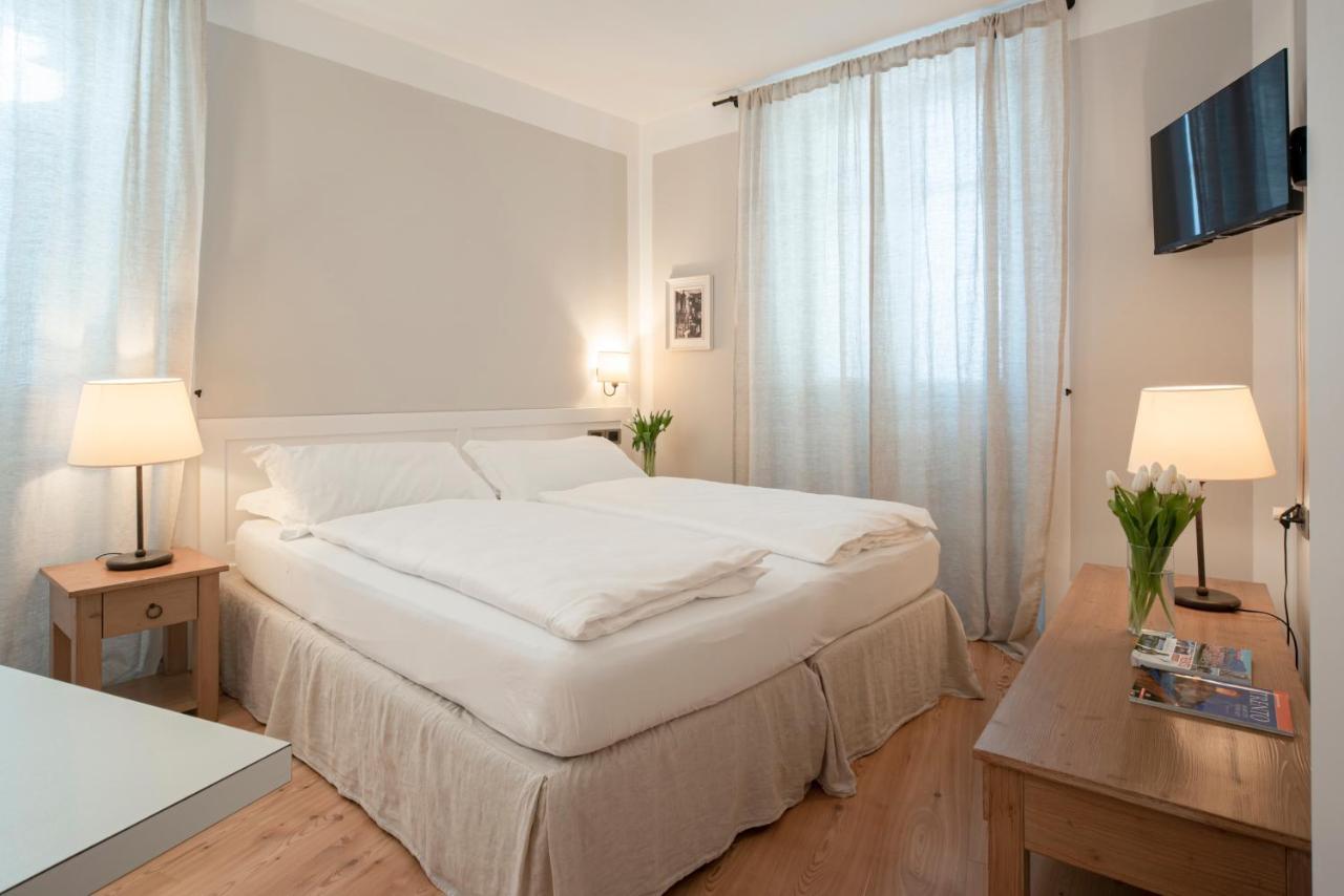 La Canonica Suite Apartments New Location Trento Eksteriør bilde