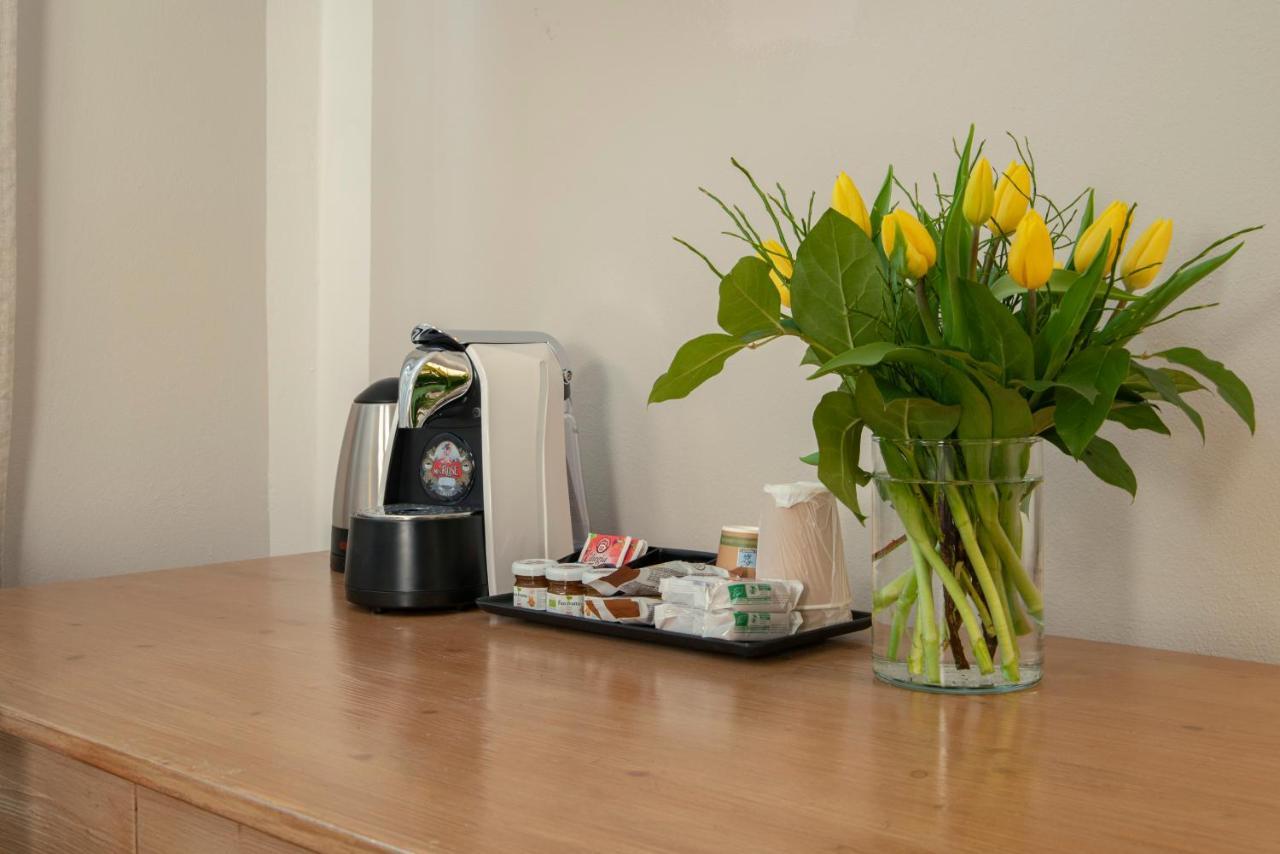 La Canonica Suite Apartments New Location Trento Eksteriør bilde