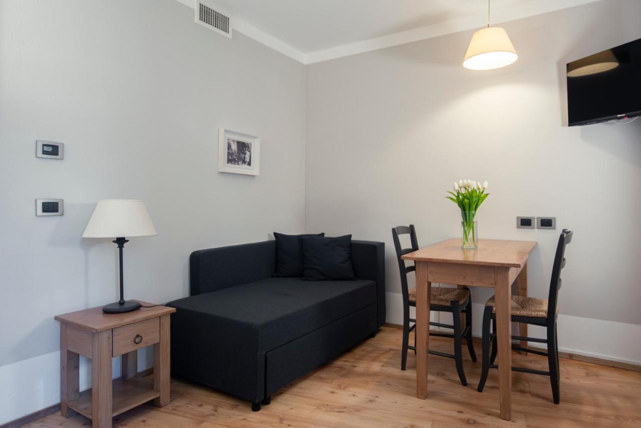 La Canonica Suite Apartments New Location Trento Eksteriør bilde