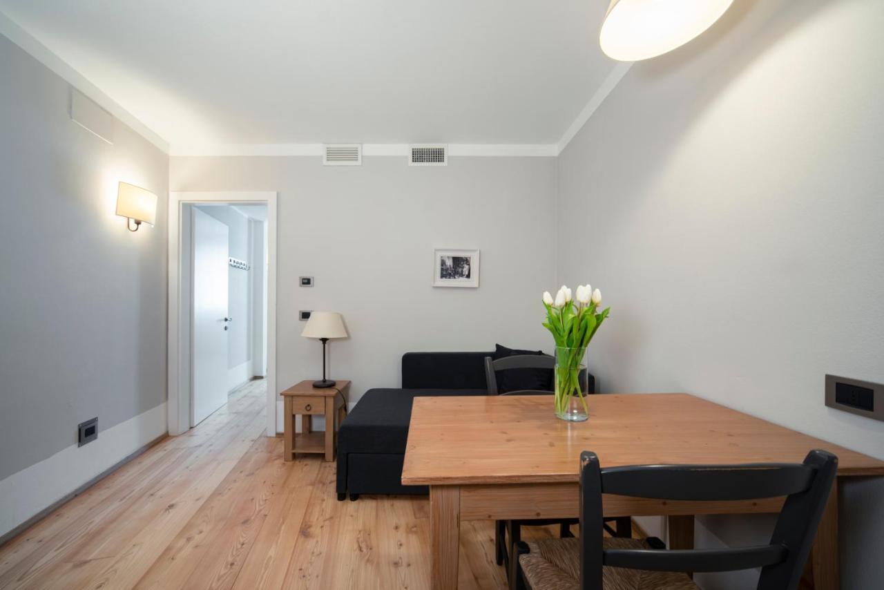 La Canonica Suite Apartments New Location Trento Eksteriør bilde